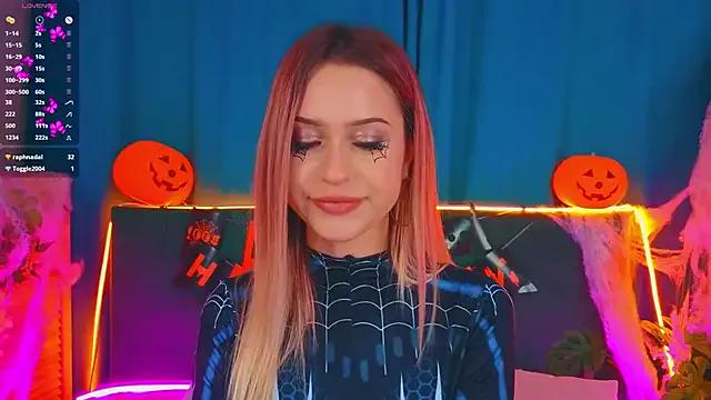 Freechat AlinaWalters on StripChat