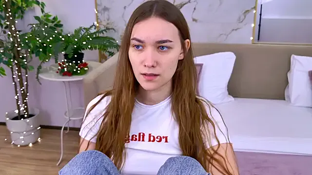 Freechat AmadaReine on StripChat