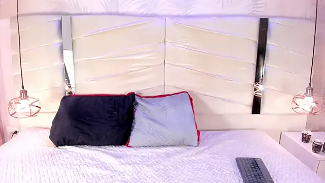 Freechat Ameliatrevicott on StripChat