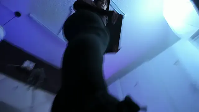 Freechat April_bowie on StripChat