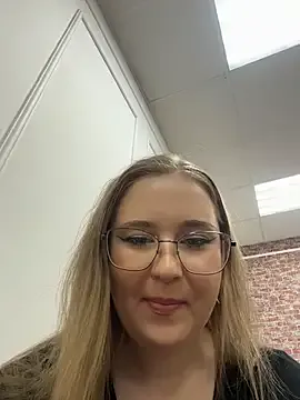 Freechat AprilHughes on StripChat