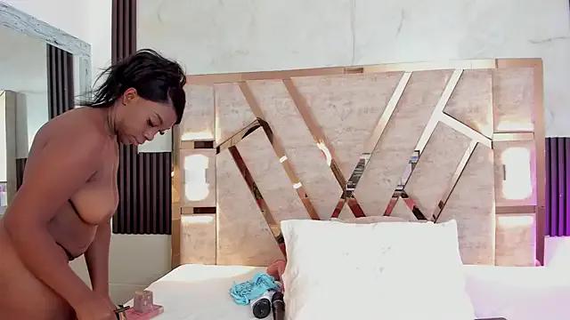 Freechat Athenea_Mills on StripChat