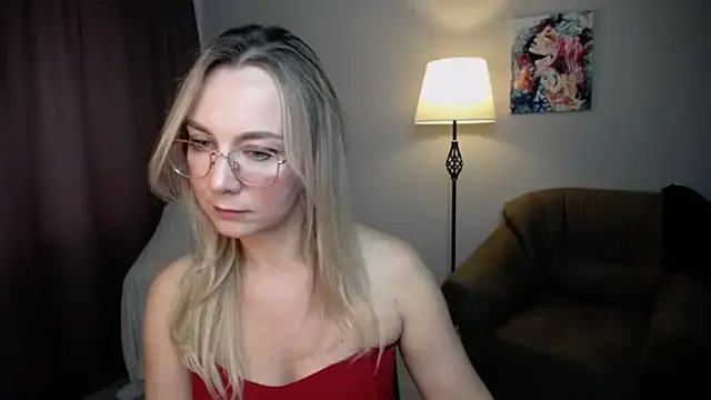 Freechat Ava_Elior on StripChat