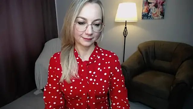 Freechat Ava_Elior on StripChat