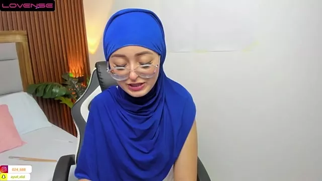 Freechat aysel_elid on StripChat