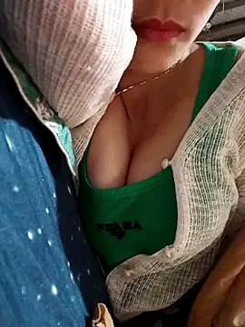 Freechat Bear_bear0 on StripChat