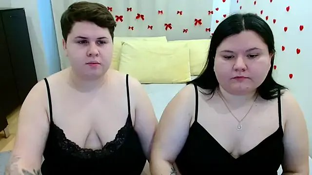 Freechat BeckyAndHellen on StripChat