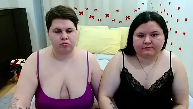 Freechat BeckyAndHellen on StripChat