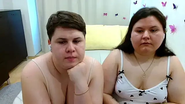 Freechat BeckyAndHellen on StripChat