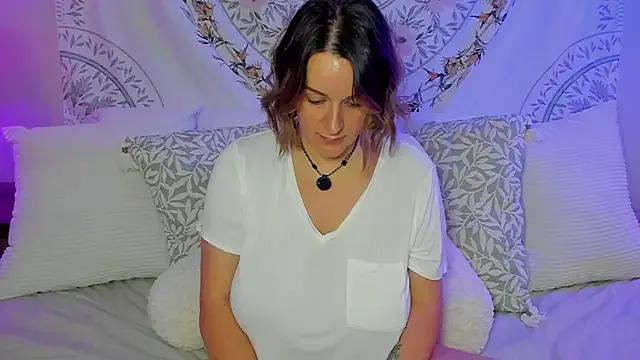 Freechat BigBoobsMcGee on StripChat