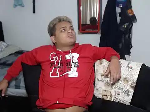 Boycuriousxxx on StripChat