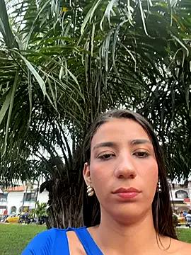 StripChat Carolina_1111 is Freechat Carolina_1111 — A stranger touches my tits in the park