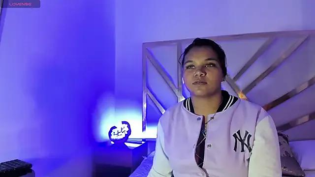 Freechat Carolina_Evanss on StripChat