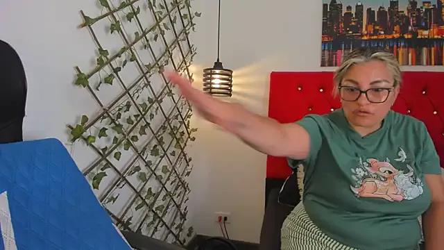 Private carolinacrus01 on StripChat