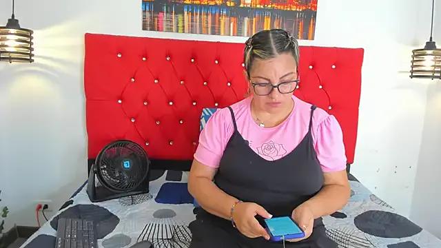 Private carolinacrus01 on StripChat