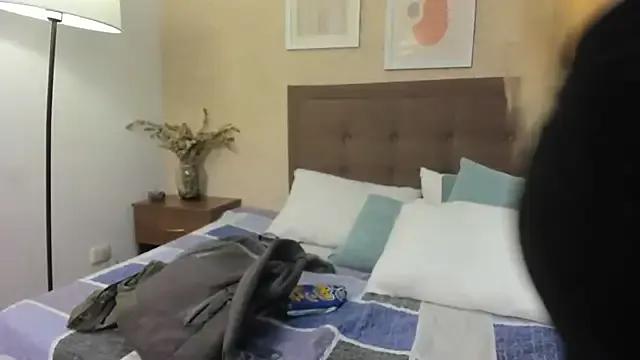 Freechat CarolinaGlamour on StripChat