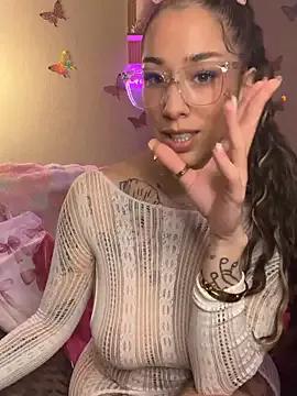 Freechat Chachou000 on StripChat