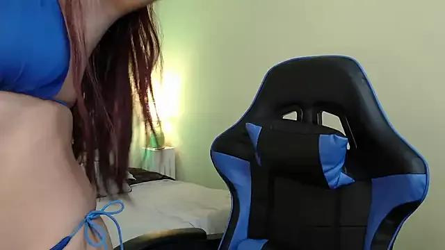 ChantalPetit on StripChat