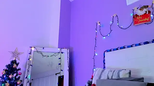 Freechat Charlotte11-11 on StripChat