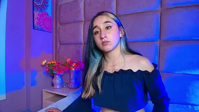 Freechat CharlotteStuart on StripChat