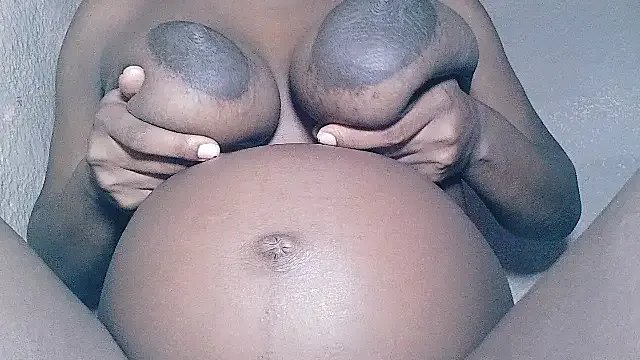 Freechat Chloe2001 on StripChat