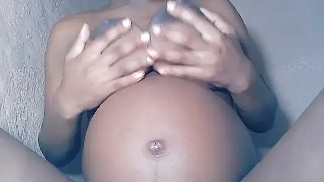 Freechat Chloe2001 on StripChat