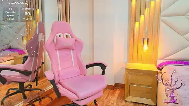 Freechat christin_lake on StripChat