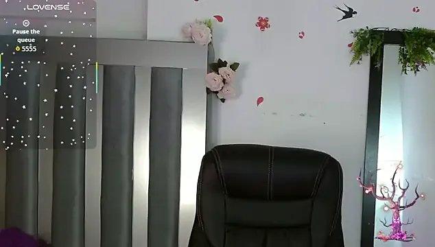 Freechat christin_lake on StripChat