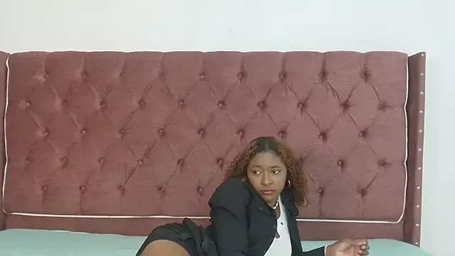 Freechat couple_hotfox on StripChat