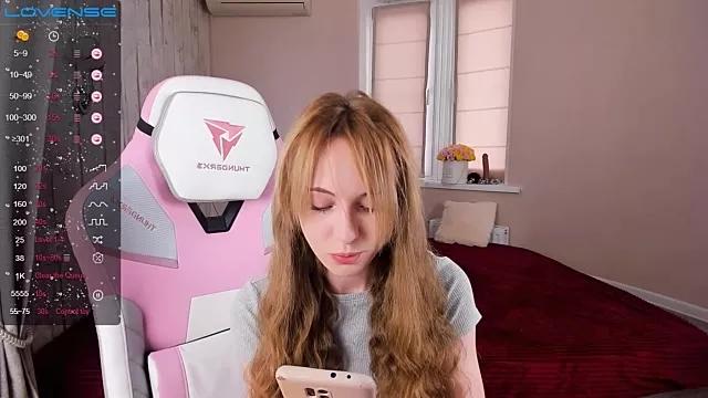 Freechat Cowell_Adelina on StripChat