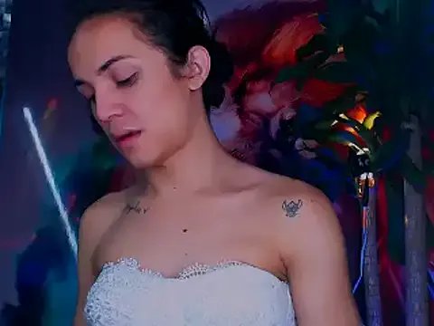 Freechat Cristal_Gem1 on StripChat