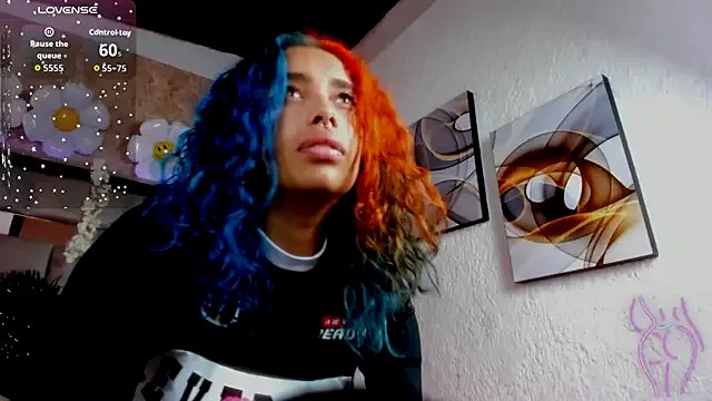 Freechat Cristall_ravven on StripChat