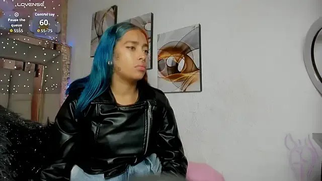 Freechat Cristall_ravven on StripChat