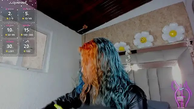 Freechat Cristall_ravven on StripChat