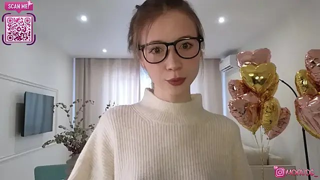 Freechat delorathecookiee on StripChat