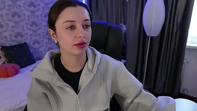 Freechat DinaCandy on StripChat