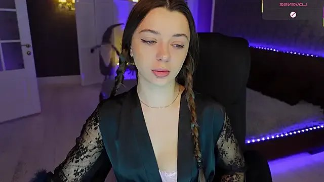 Freechat DinaCandy on StripChat