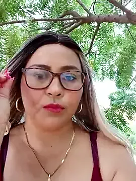 Freechat Dirty-Momm-Divorced-Hot on StripChat