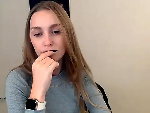 Freechat Doll_Angelina on StripChat