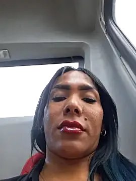 Doll_Loren on StripChat