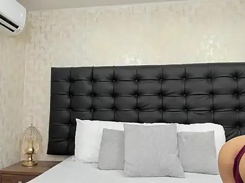 EmaGarcess on StripChat