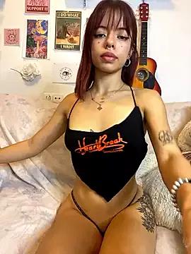 Freechat Emma_moon444 on StripChat