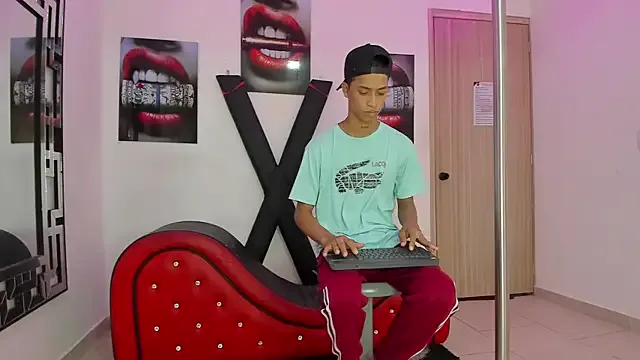 Freechat EMPIRE_BOYS1 on StripChat