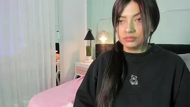 EvaaStevens on StripChat 