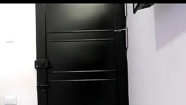 Freechat evaleribigtits18 on StripChat