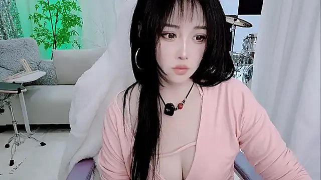 Freechat Evangelin-e on StripChat