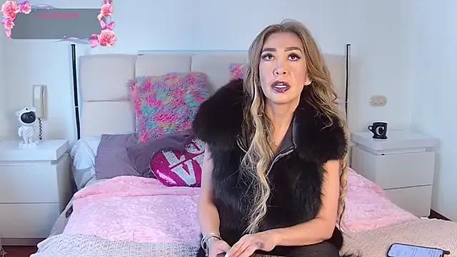 Freechat EvelinaGrey on StripChat