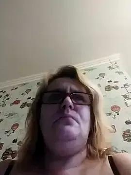 Forest-Lady on StripChat