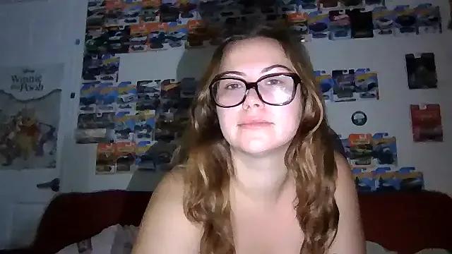 Freechat FreakyDreama on StripChat