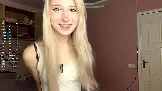 Group FridaAaberg on StripChat